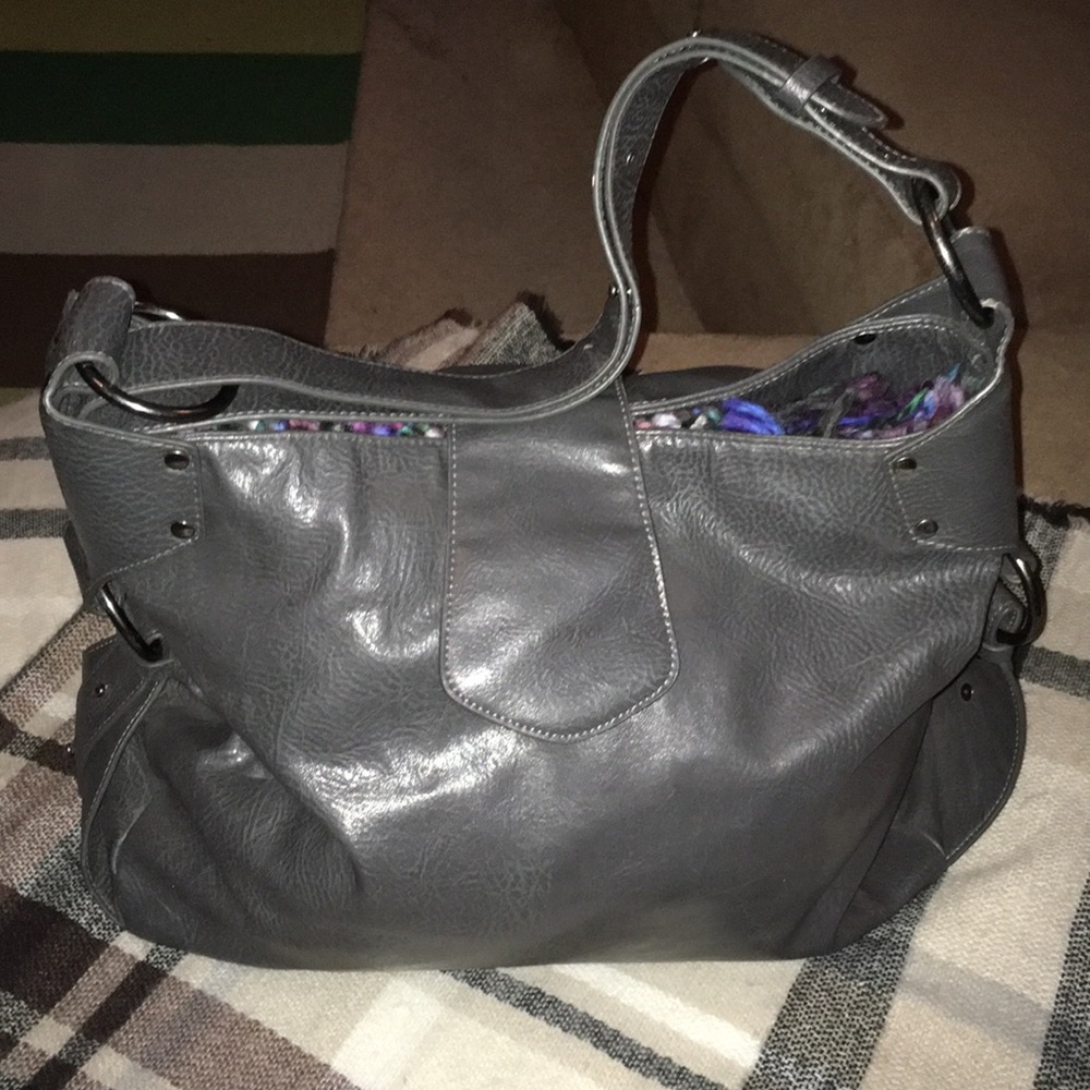 Matt and Nat grey bag